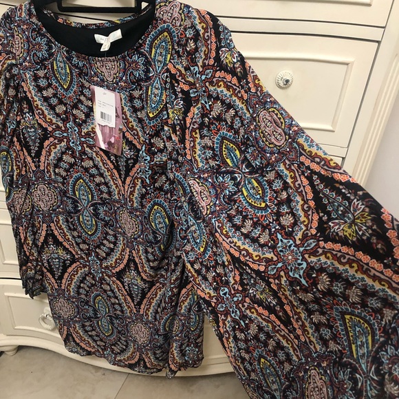 love, Fire Dresses & Skirts - Pleaded sleeves dress size Small
